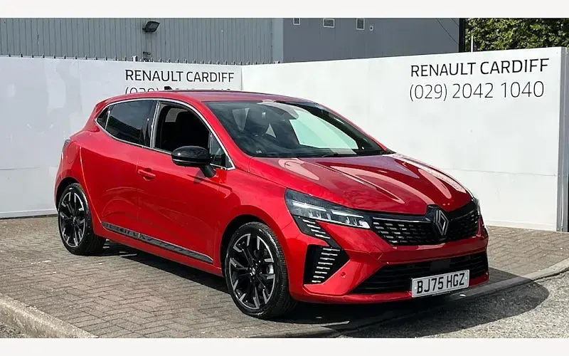 Used Renault Clio Techno 143 HP (105 kW) 2025 Hatchback