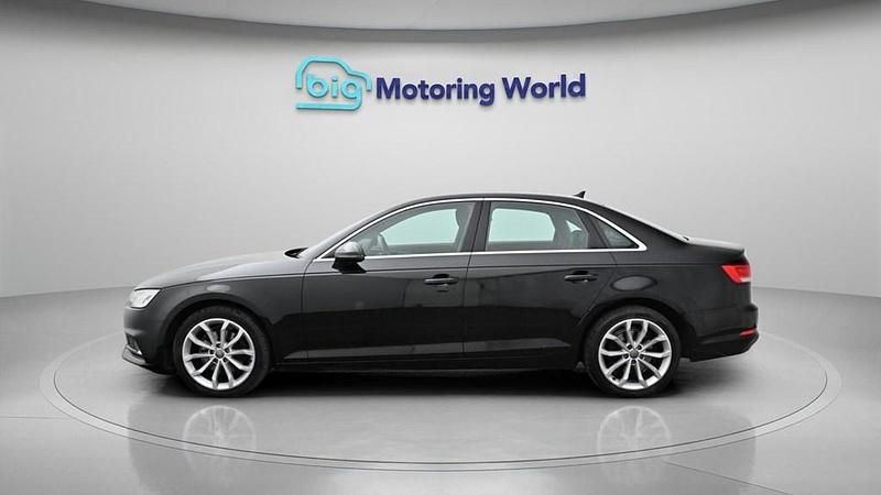 Used Audi A4 Sport 150 HP (110 kW) 2019 Black Sedan