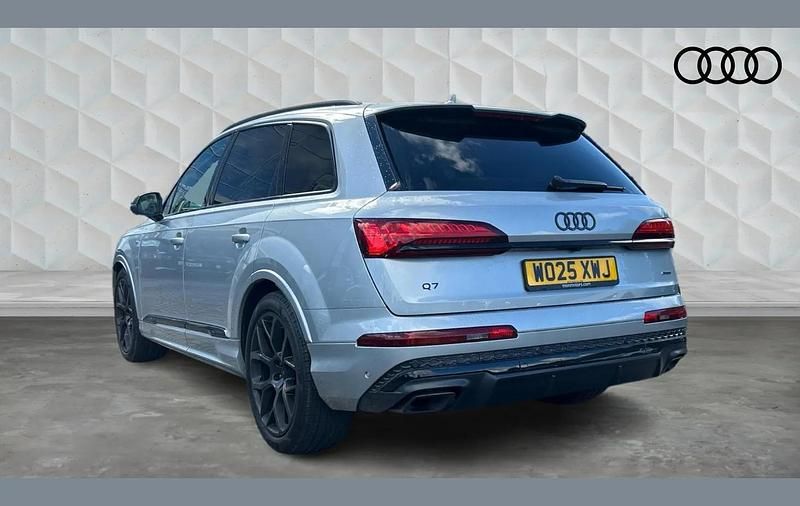 Used Audi Q7 Black Edition 281 HP (206 kW) 2025 Silver SUV