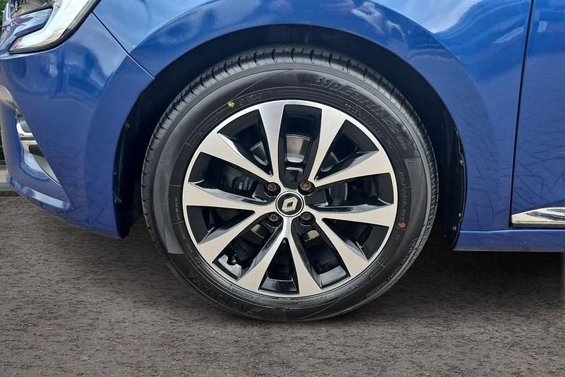 Used Renault Clio V Iconic 100 HP (73 kW) 2021 Blue Hatchback