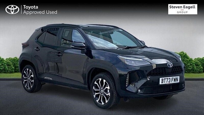 Black Used 2023 Toyota Yaris Hybrid Design Hatchback | £23,015 (Expensive) - Image 1/4