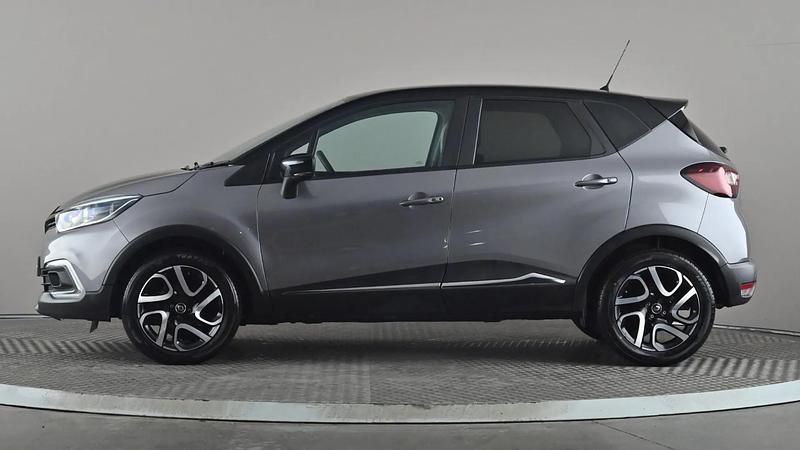 Used Renault Captur Iconic 90 HP (66 kW) 2019 Grey/black SUV