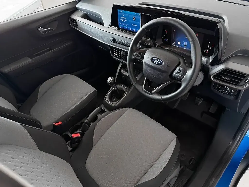 Used Ford Transit Limited 125 HP (91 kW) 2024 Blue Van