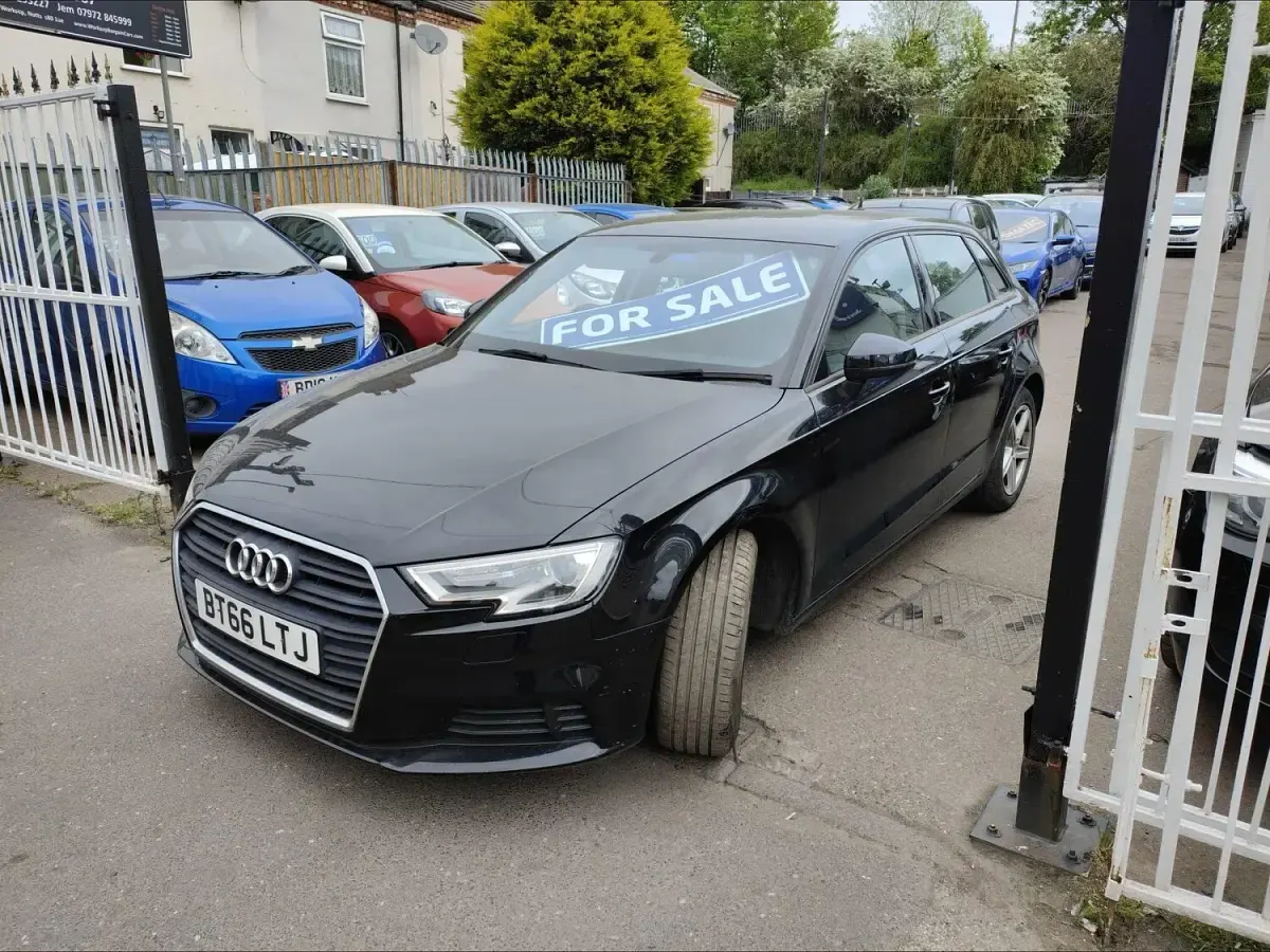 Used Audi A3 Business 110 HP (80 kW) 2016 Black Hatchback