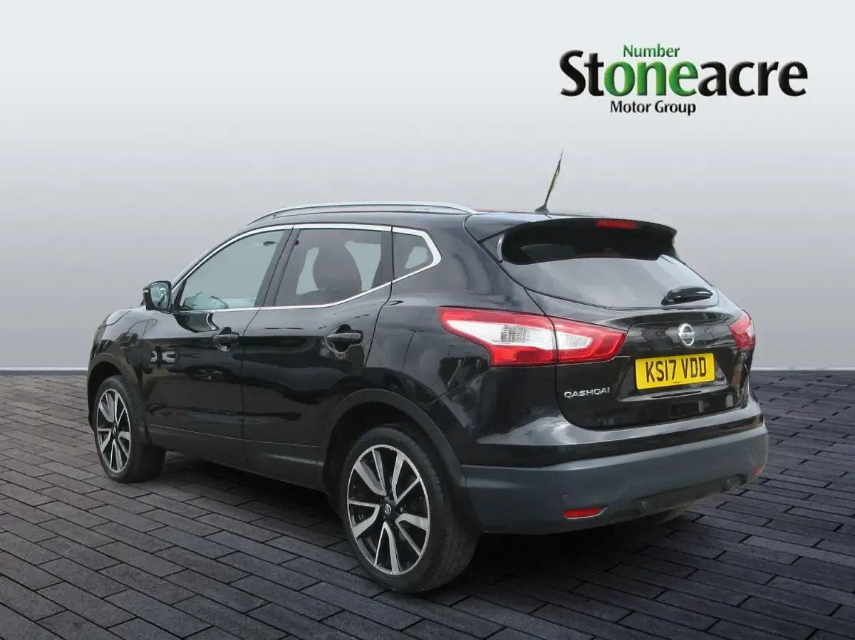 Used Nissan Qashqai Tekna 110 HP (80 kW) 2017 Black SUV