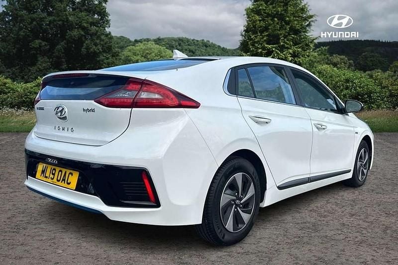 Used Hyundai Ioniq Premium 141 HP (103 kW) 2019 White Hatchback