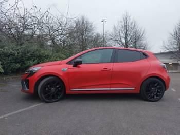 Used Renault Clio V Esprit Alpine 143 HP (105 kW) 2024 Red Hatchback