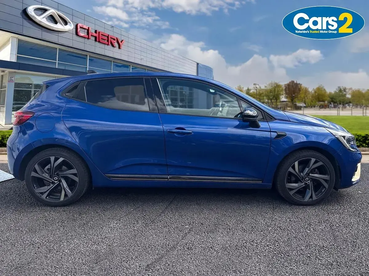 Used Renault Clio Engineered 145 HP (106 kW) 2023 Blue Hatchback