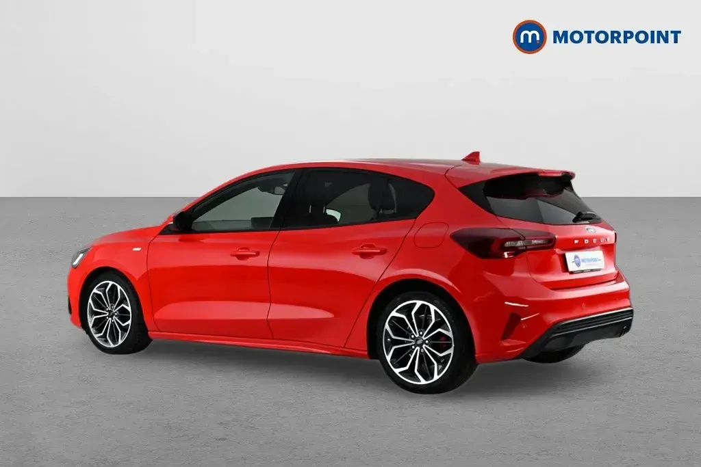 Usado Ford Focus ST-Line 120 HP (88 kW) 2022 Vermelho Citadino