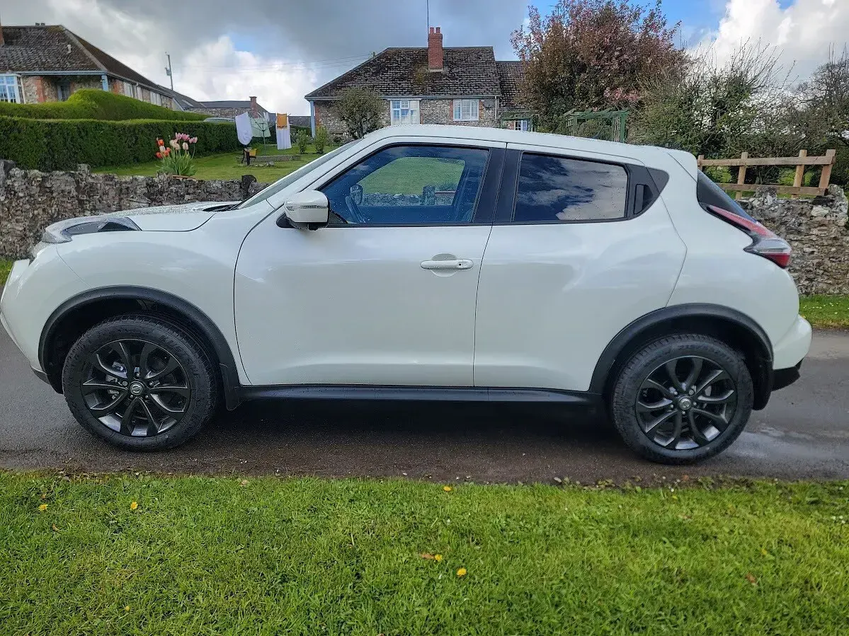 Used Nissan Juke Tekna 2018 White SUV