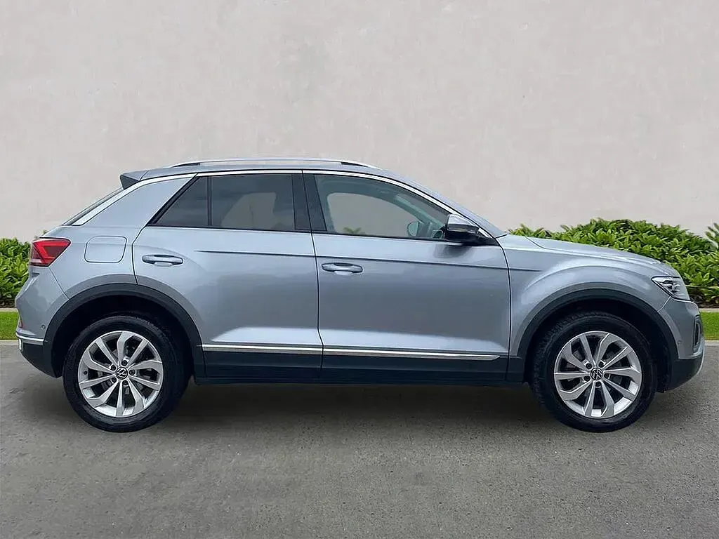 Used VW T-Roc Style 150 HP (110 kW) 2022 Silver SUV