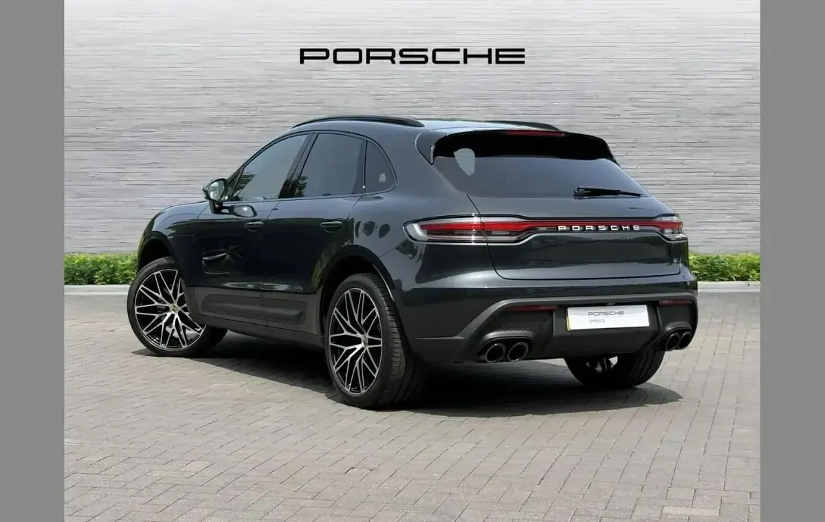 Used Porsche Macan 261 HP (191 kW) 2023 Grey SUV