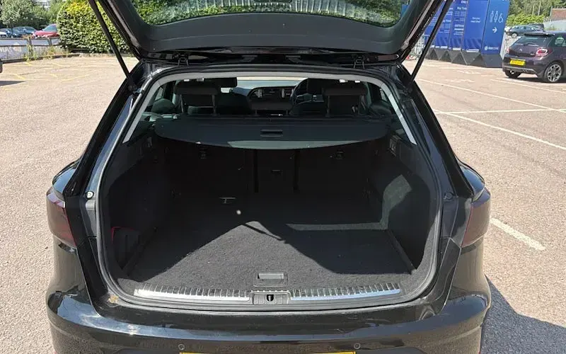 Used Seat Leon FR Sport 150 HP (110 kW) 2019 Black Estate