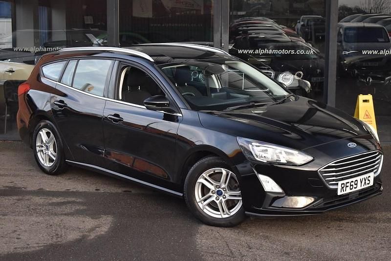 Used Ford Focus Zetec 95 HP (69 kW) 2019 Black Estate