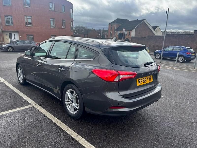 Used Ford Focus Zetec 2019 Grey Estate