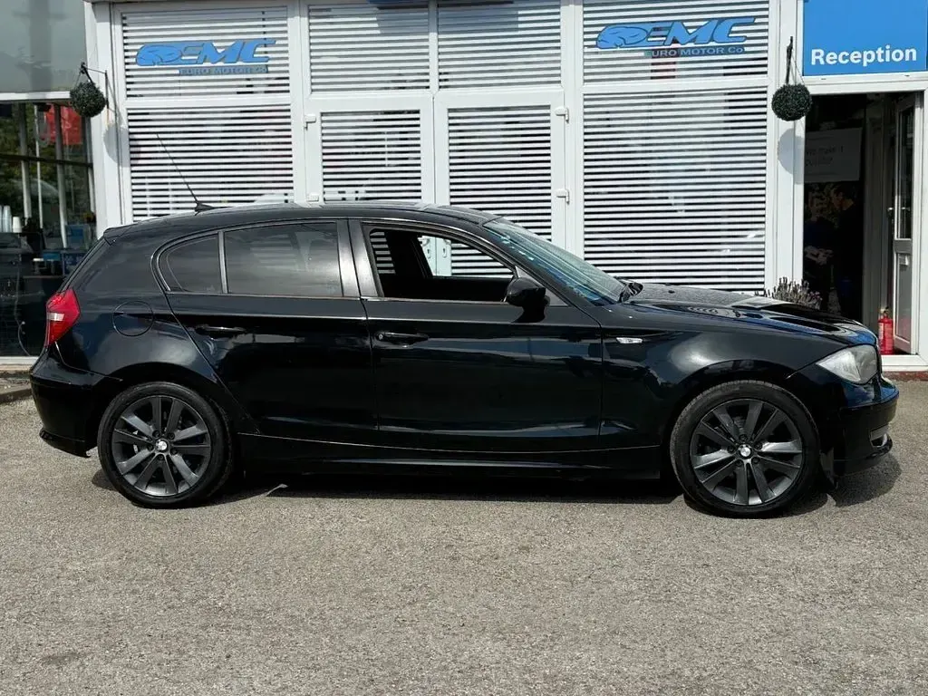 Begagnad BMW 118 Comfort Edition 2008 Svart Halvkombi