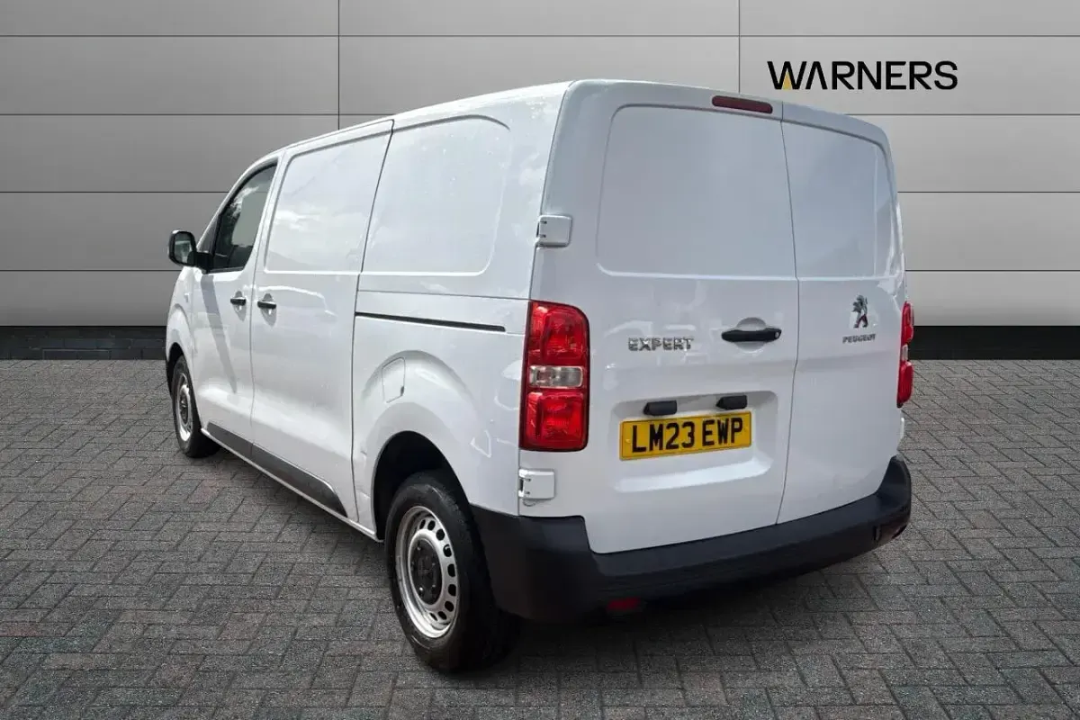 Used Peugeot Expert Premium 102 HP (75 kW) 2023 White Van