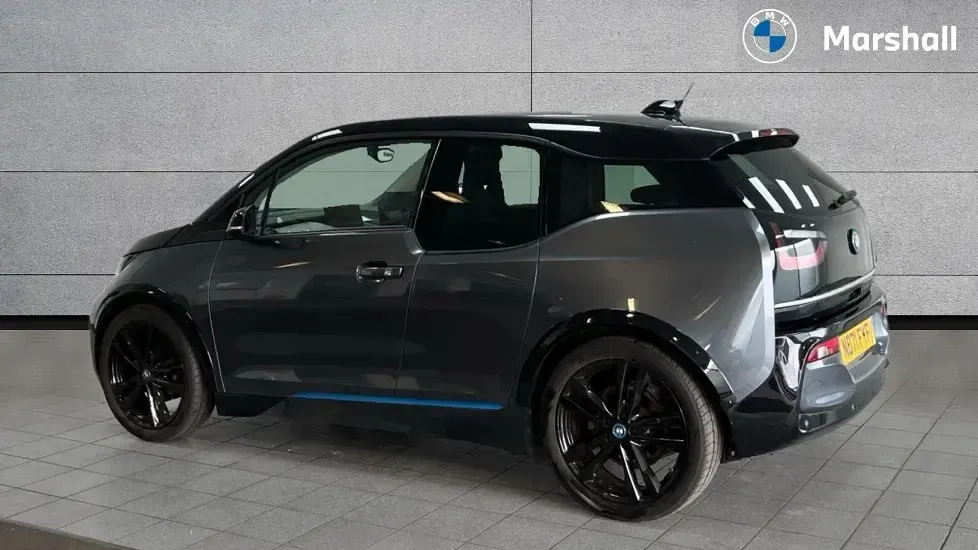 Używany BMW i3 Comfort Edition 135 kW (184 KM) 2021 Biały Hatchback