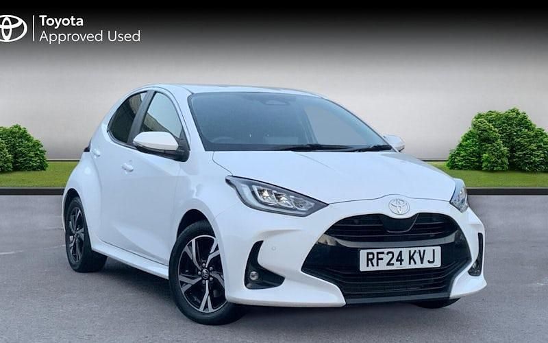 Used Toyota Yaris Hybrid Design 116 HP (85 kW) 2026 Hatchback