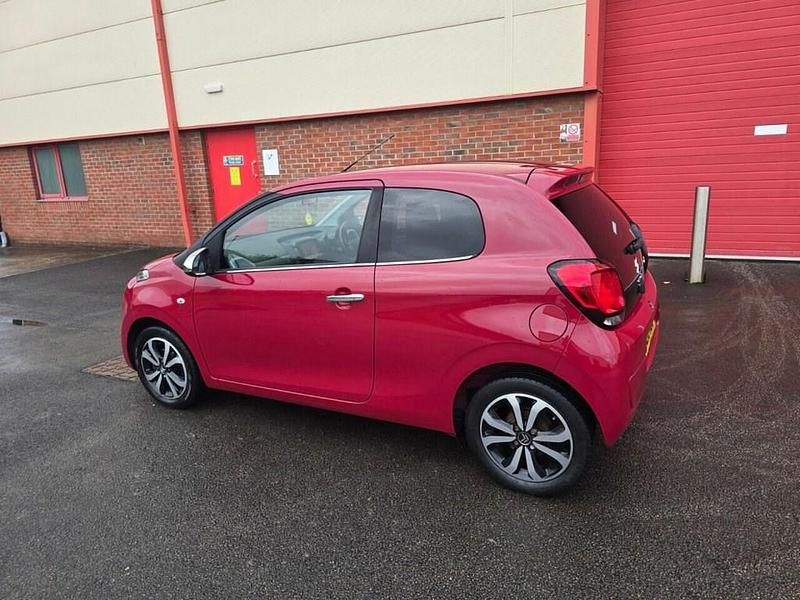 Used Citroën C1 Flair 82 HP (60 kW) 2018 Red Hatchback
