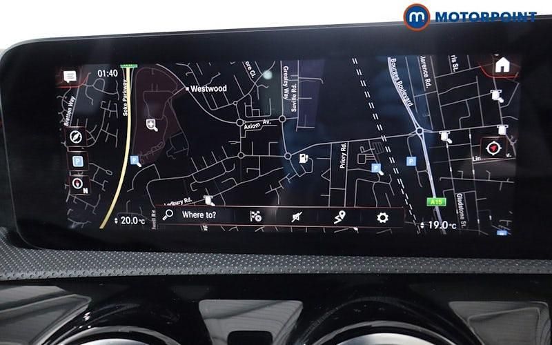 Used Mercedes A250 Executive 218 HP (160 kW) 2021 White Hatchback