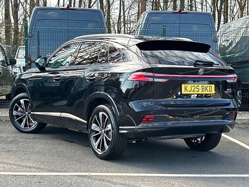 Used MG HS Trophy 224 HP (164 kW) 2025 Black SUV