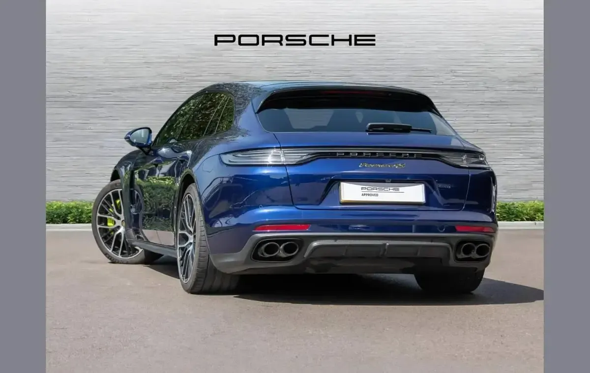 Used Porsche Panamera 552 HP (405 kW) 2020 Blue Hatchback