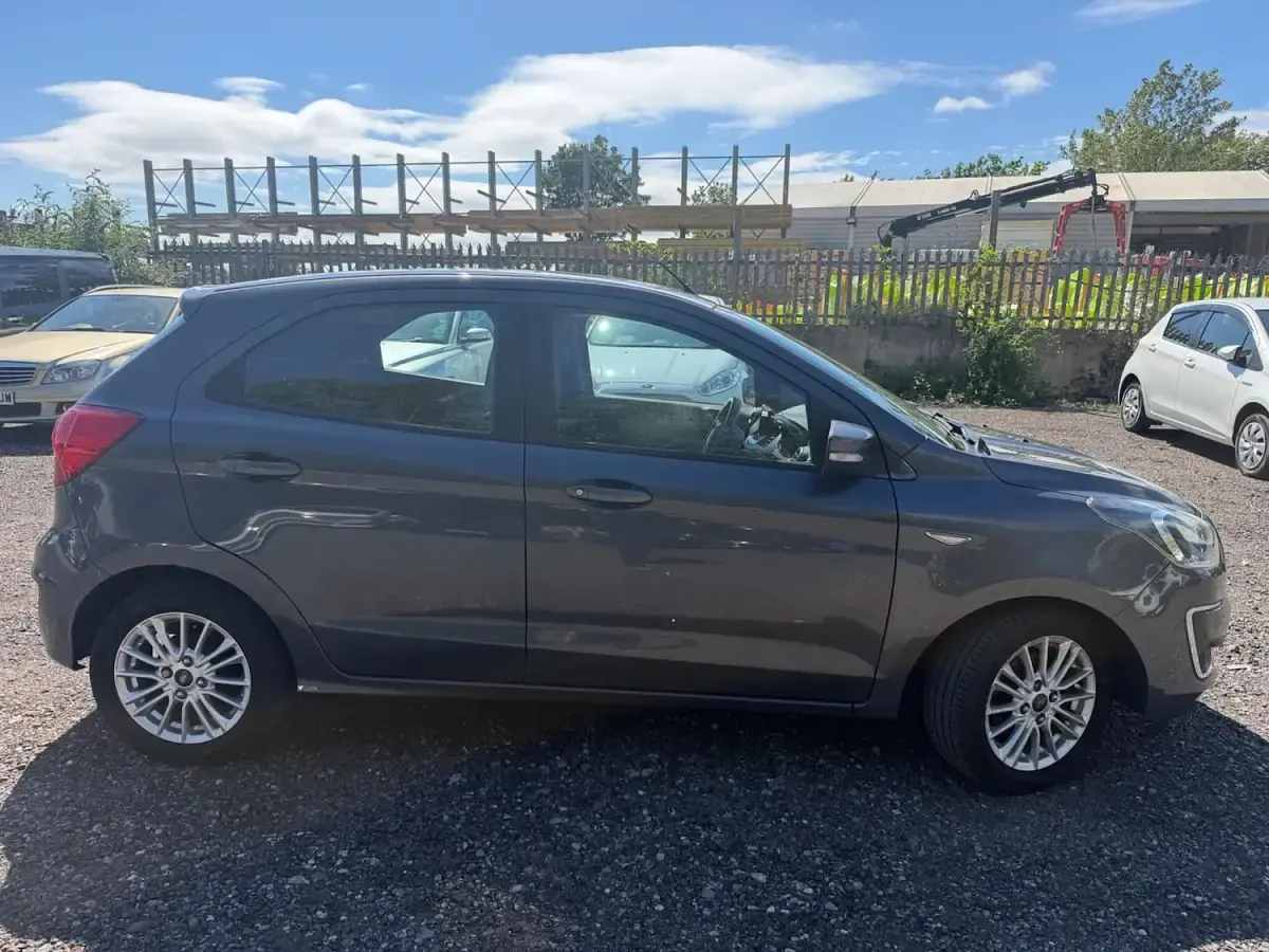Used Ford Ka Plus Zetec 85 HP (62 kW) 2018 Grey Hatchback