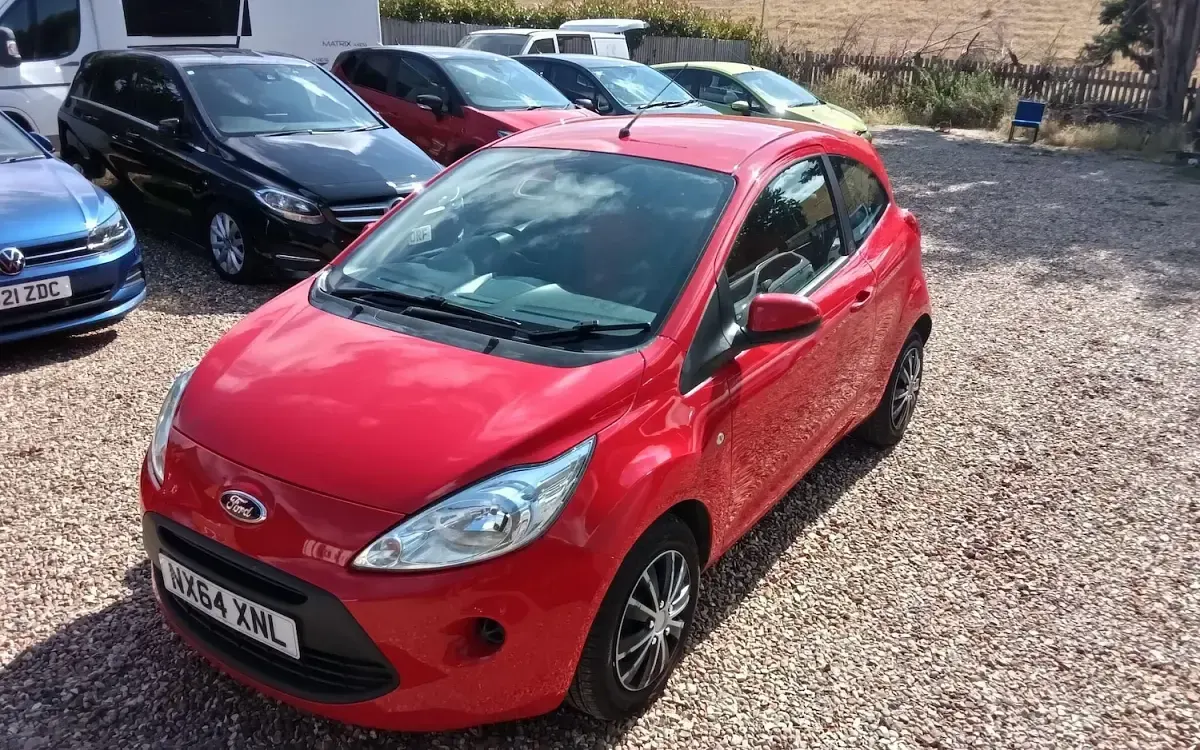 Used Ford Ka S 69 HP (50 kW) 2015 Red Hatchback
