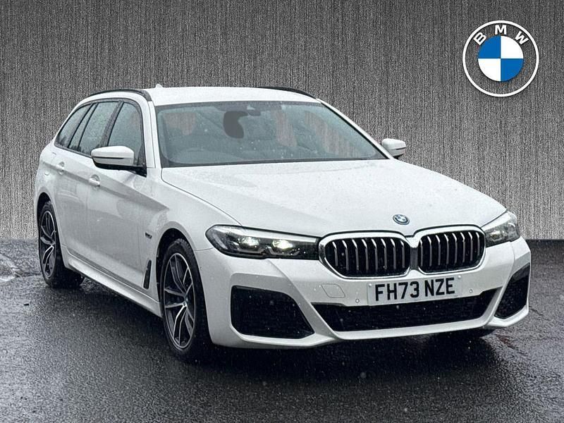 Used BMW 530e M Sport 288 HP (211 kW) 2024 White Estate