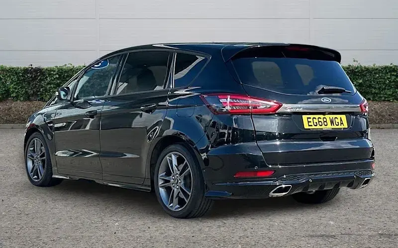 Usado Ford S-MAX ST-Line 190 HP (139 kW) 2019 Preto Monovolume