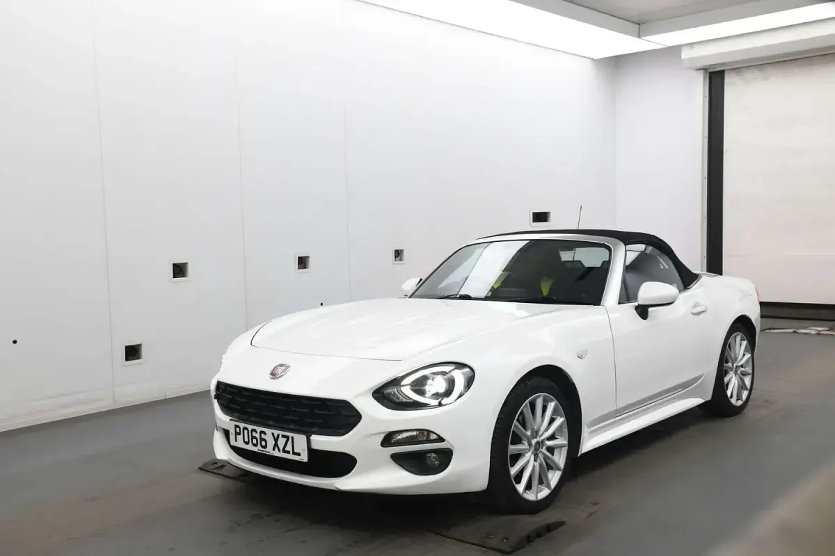 Used Fiat 124 Spider Lusso Plus 2016 White Cabriolet