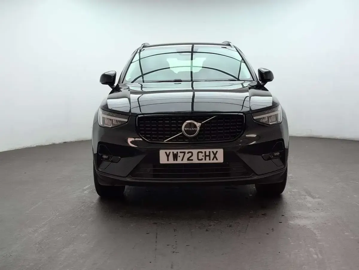 Used Volvo XC40 Plus 160 HP (117 kW) 2023 Black SUV