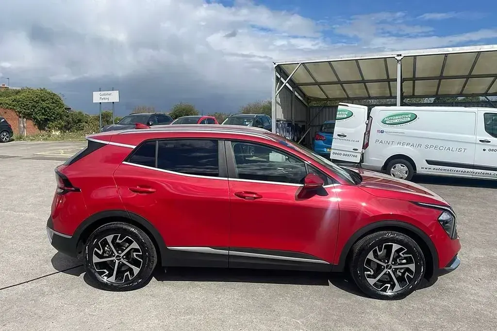 Used Kia Sportage 207 HP (152 kW) 2025 Red SUV