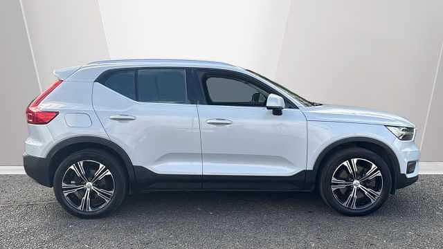 Used Volvo XC40 Inscription 258 HP (189 kW) 2020 Silver SUV