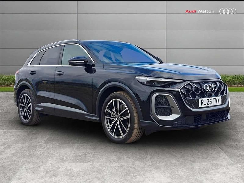 Black Used 2025 Audi Q5 Advanced SUV | £53,990 - Image 1/4