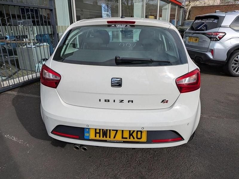 Usado Seat Ibiza FR 90 HP (66 kW) 2017 Branco Citadino