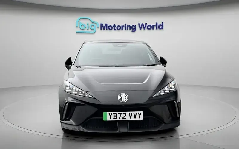 Begagnad MG MG4 EV Trophy 150 kW (204 HK) 2025 Halvkombi