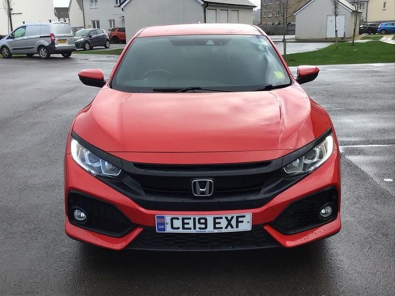Used Honda Civic SR 120 HP (88 kW) 2019 Red Hatchback