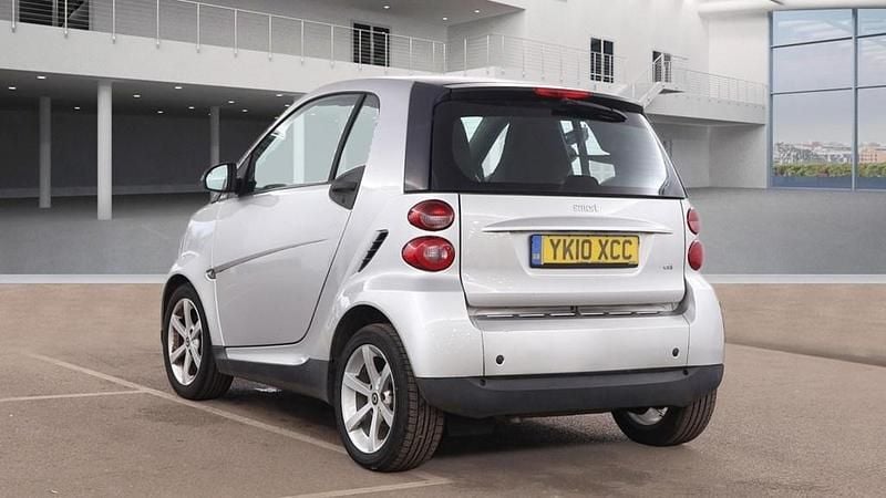 Used Smart ForTwo Coupé Pulse 54 HP (39 kW) 2010 Silver Coupe