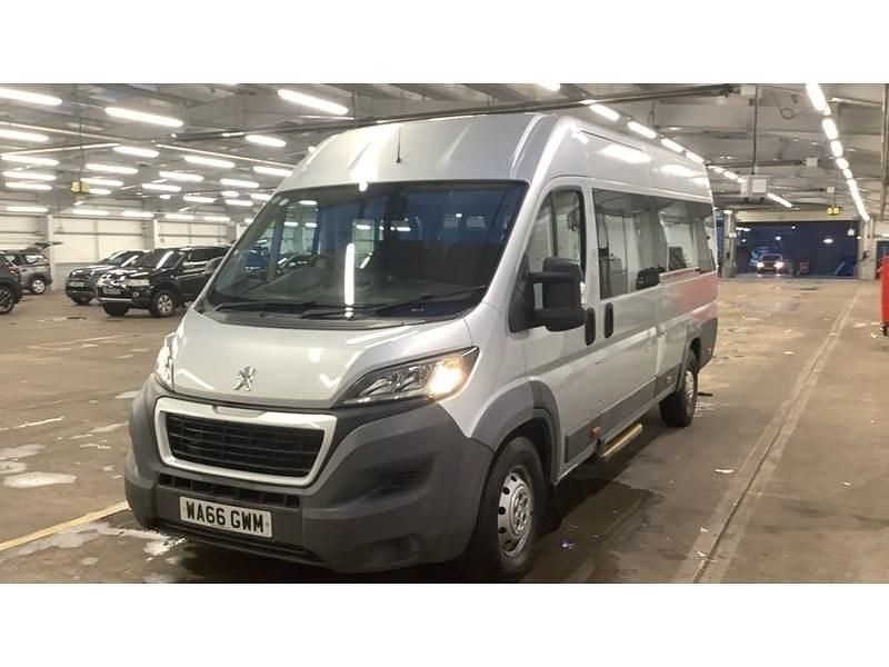 Used Peugeot Boxer 130 HP (95 kW) 2016 Silver Van
