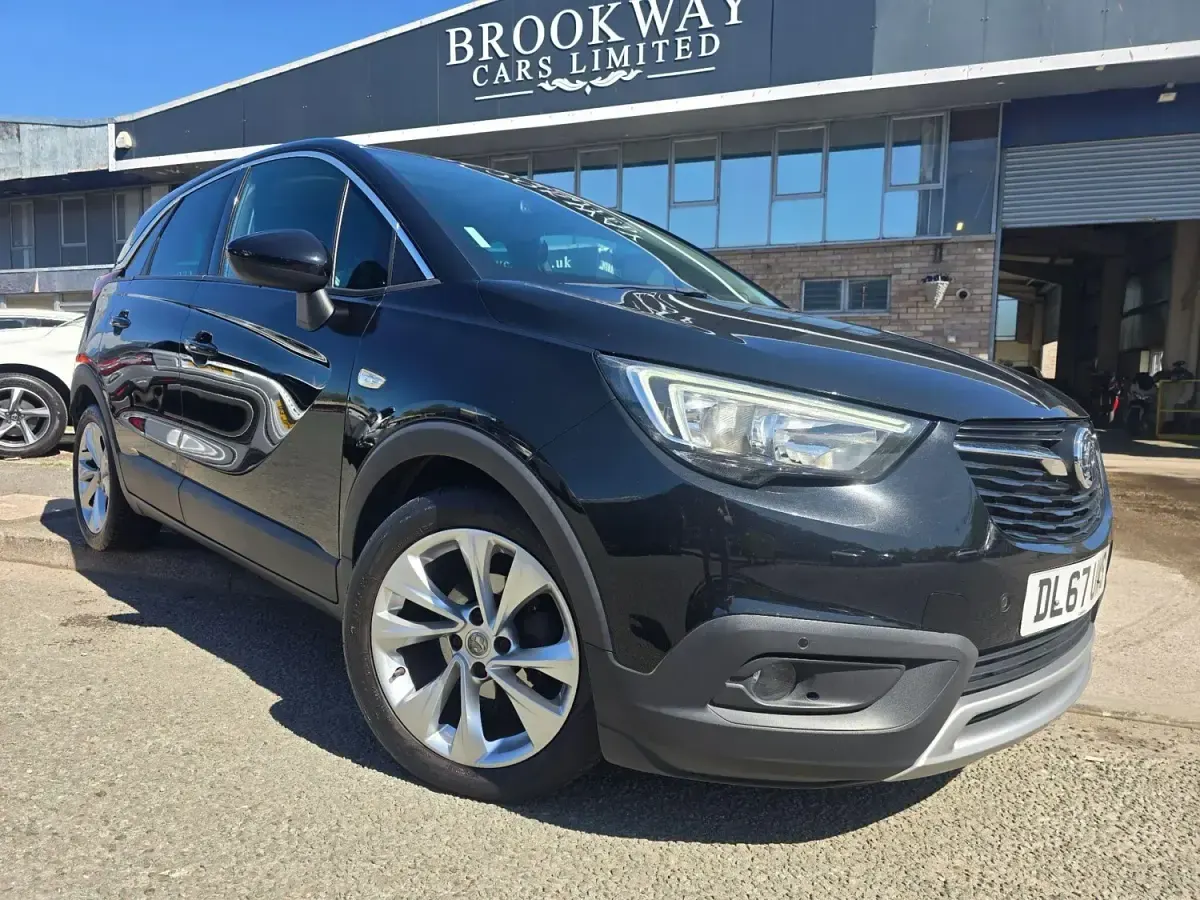 Second-hand Vauxhall Crossland X 81 CP (59 kW) 2018 Negru SUV
