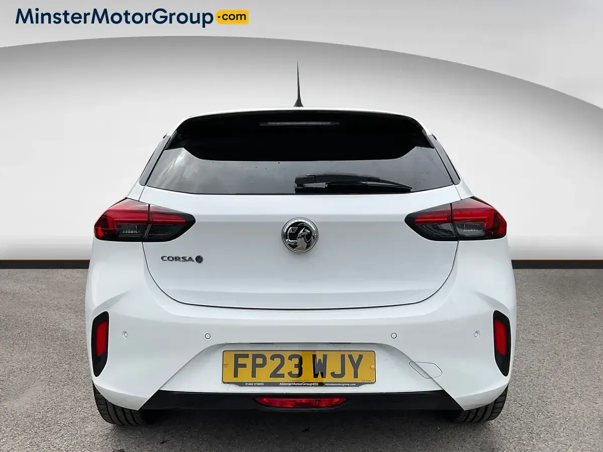 Used Vauxhall Corsa-e 100 kW (136 HP) 2023 White Hatchback