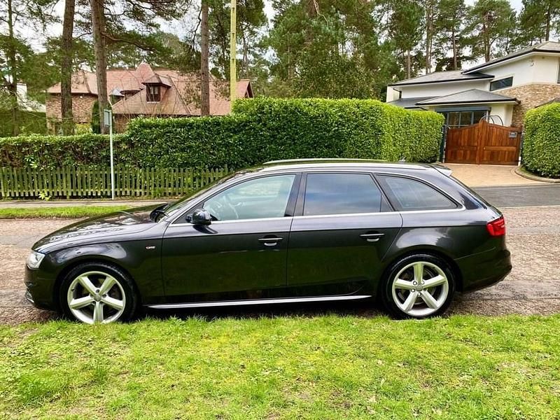 Used Audi A4 S-Line 143 HP (105 kW) 2013 Grey Estate