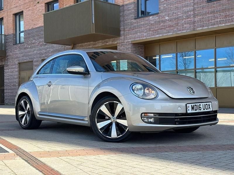 Usado VW Beetle Design 2016 Prateado Citadino