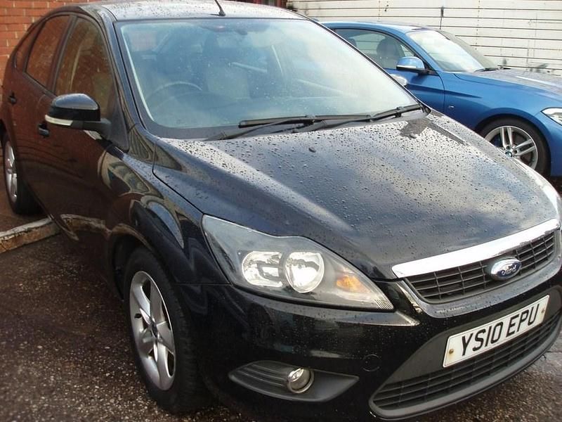 Black Used 2010 Ford Focus Zetec Hatchback | £2,995 (Expensive) - Image 1/4
