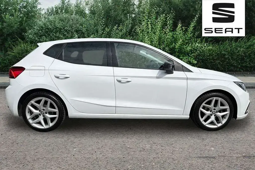 Used Seat Ibiza FR 80 HP (58 kW) 2019 White Hatchback