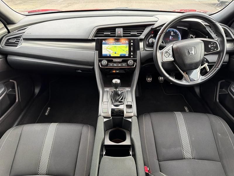 Used Honda Civic SR 126 HP (92 kW) 2019 Red Hatchback
