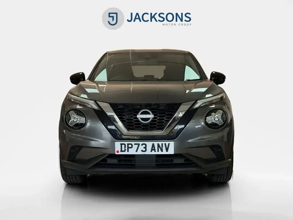 Gebraucht Nissan Juke Acenta 117 PS (86 kW) 2023 Grau SUV
