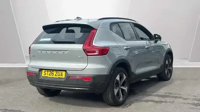 New Volvo XC40 Plus 161 HP (118 kW) 2026 White SUV